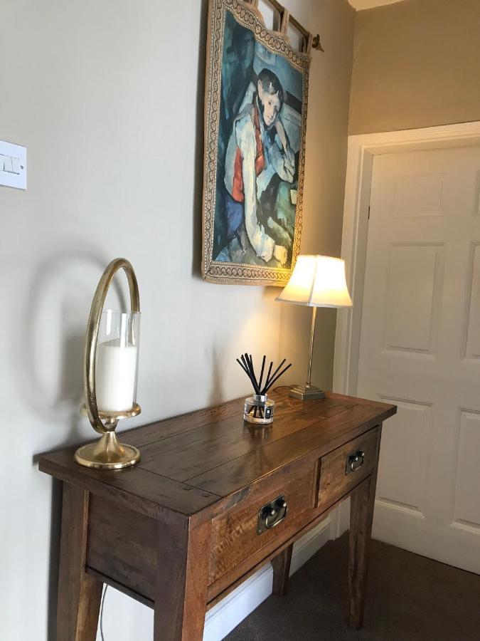 Willow Cottage B&B Yeadon Екстер'єр фото