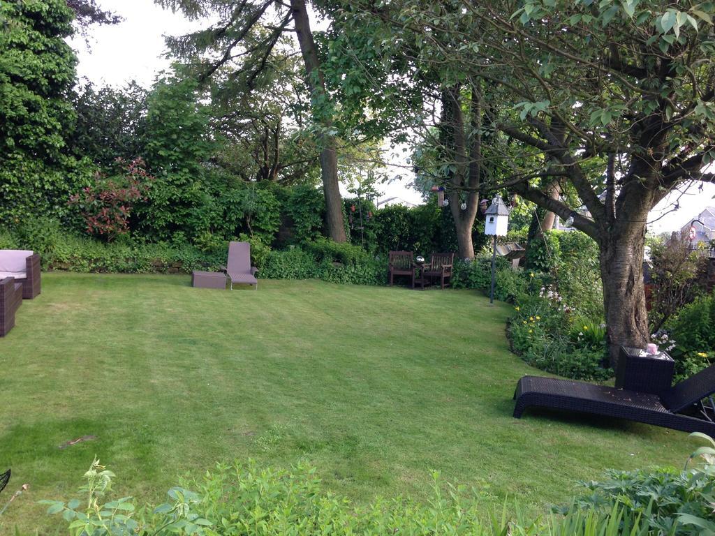 Willow Cottage B&B Yeadon Екстер'єр фото