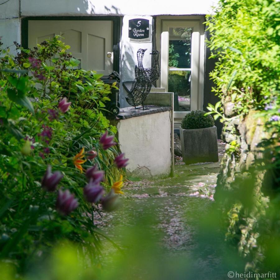 Willow Cottage B&B Yeadon Екстер'єр фото